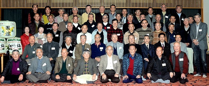年末懇親会集合写真