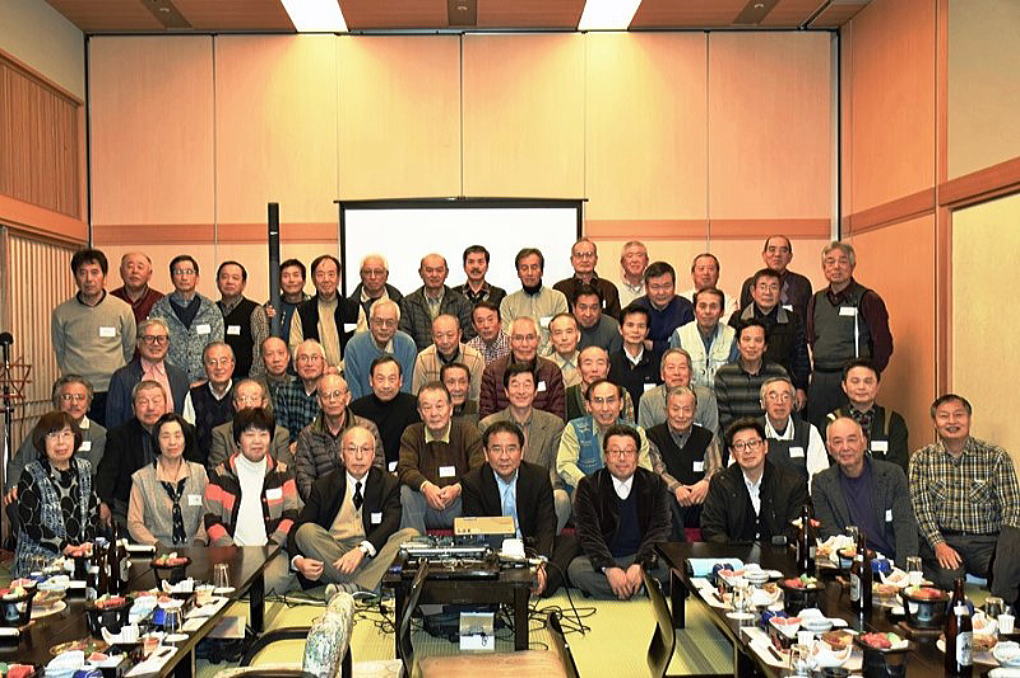 年末懇親会集合写真